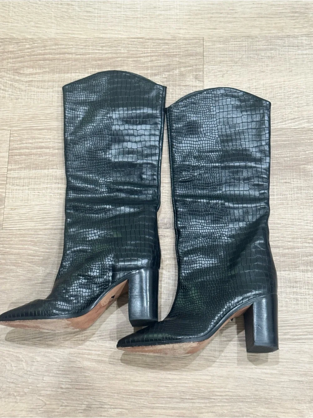 SCHUTZ iconic maryana